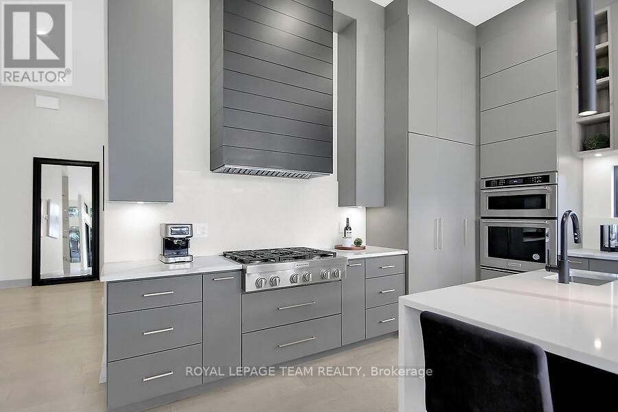 6865 Pebble Trail Way, Ottawa, Ontario  K4P 0B7 - Photo 13 - X12366447