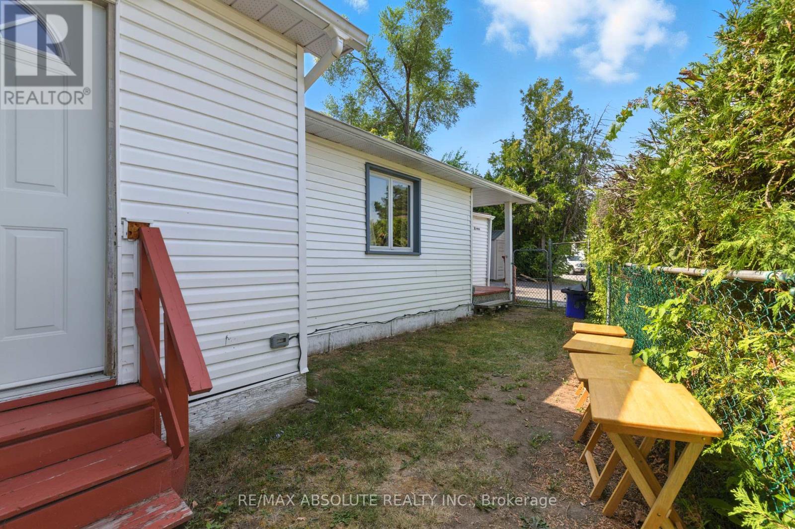 21 Bonner Street, Ottawa, Ontario  K2H 7S9 - Photo 18 - X12366493