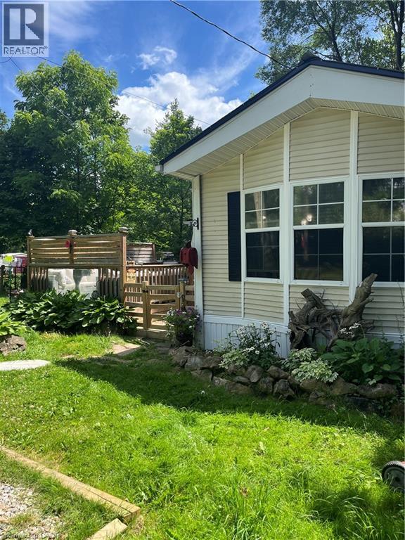 9 Pepper Road, Freelton, Ontario  N0B 2J0 - Photo 2 - 40763938
