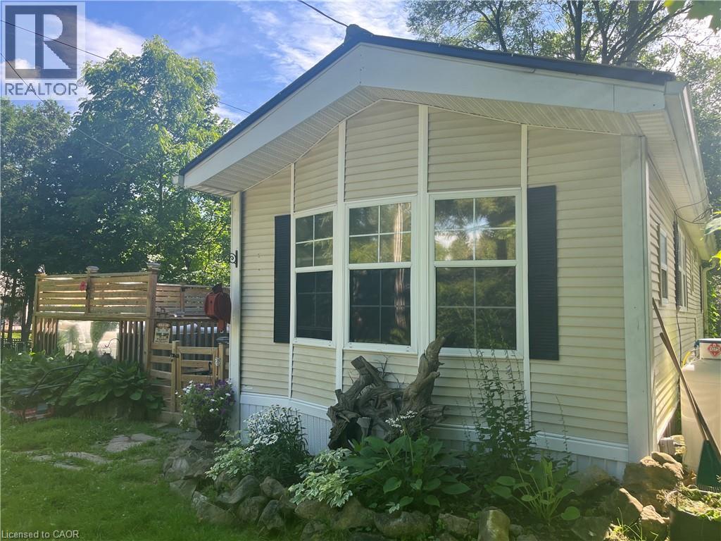 9 Pepper Road, Freelton, Ontario  N0B 2J0 - Photo 1 - 40763938