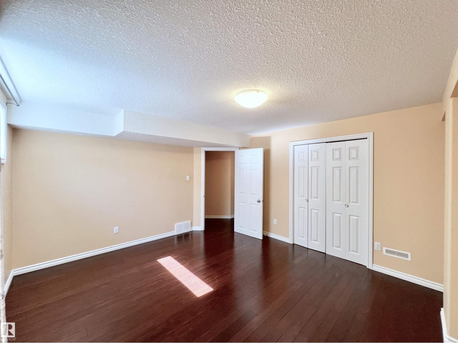 6957 Strom Ln Nw, Edmonton, Alberta  T6R 0J9 - Photo 38 - E4454836