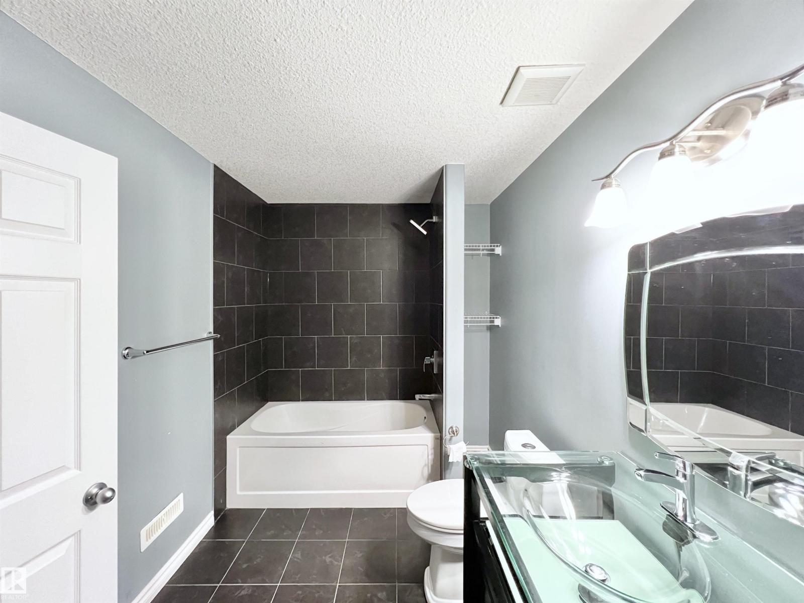 6957 Strom Ln Nw, Edmonton, Alberta  T6R 0J9 - Photo 40 - E4454836