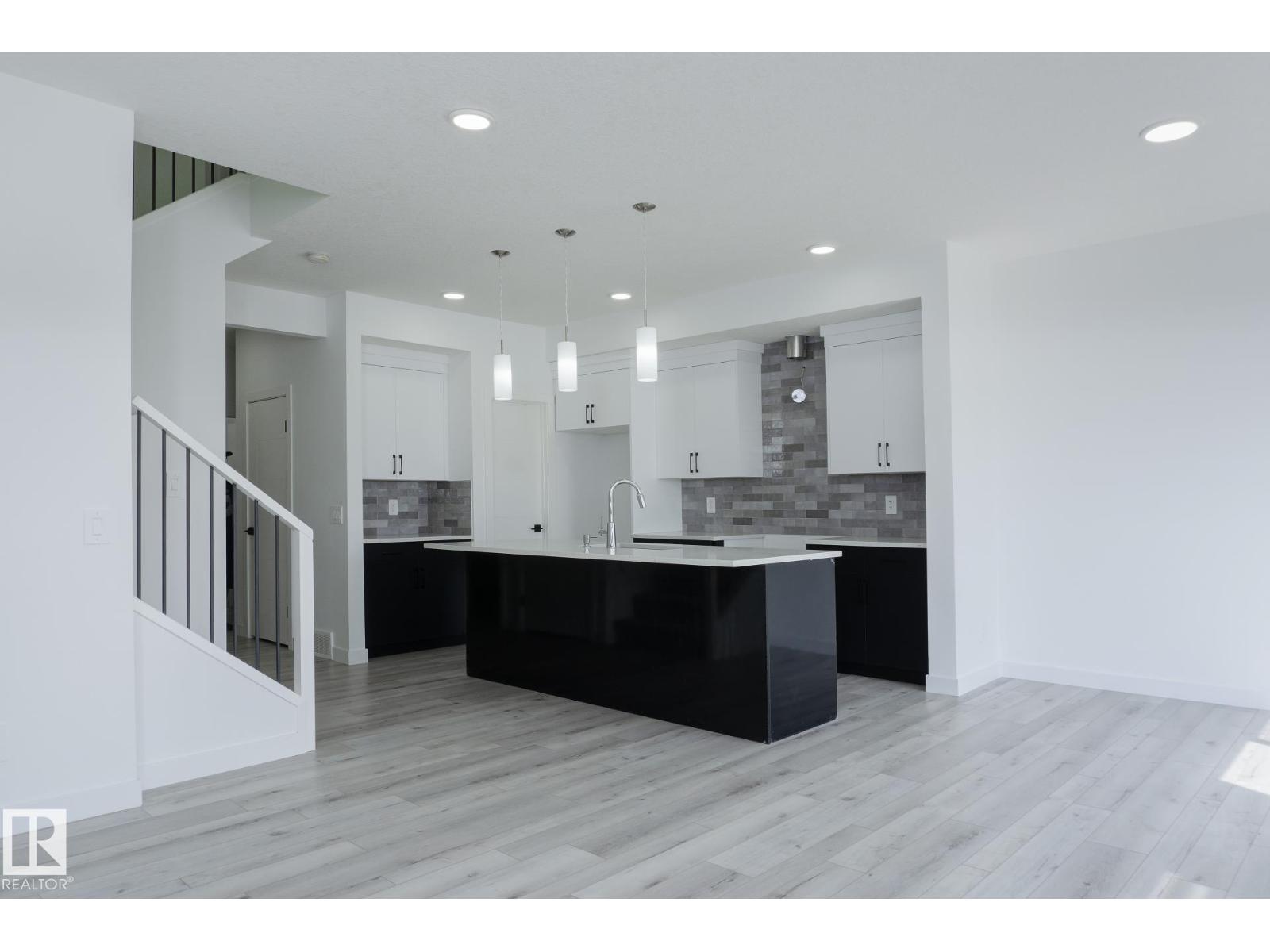 4215 66 St, Beaumont, Alberta  T4X 0W8 - Photo 4 - E4454838