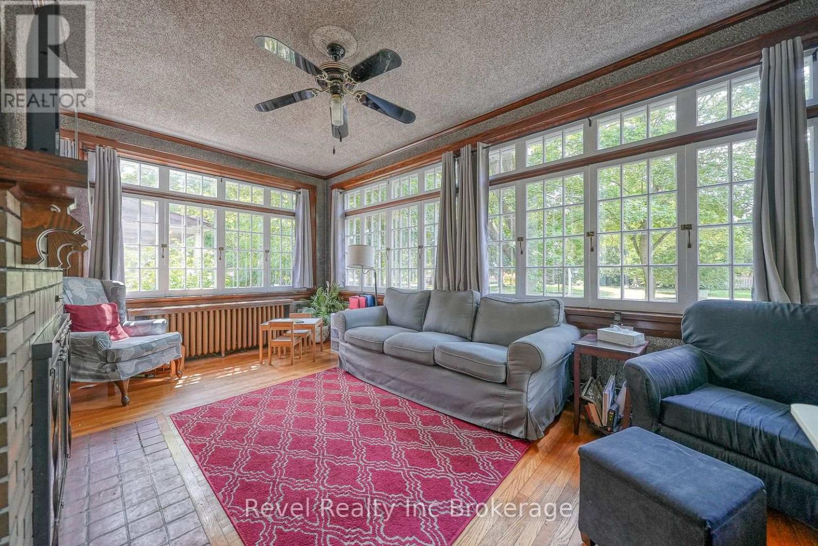 140 Vansittart Avenue, Woodstock, Ontario  N4S 6E6 - Photo 10 - X12366489