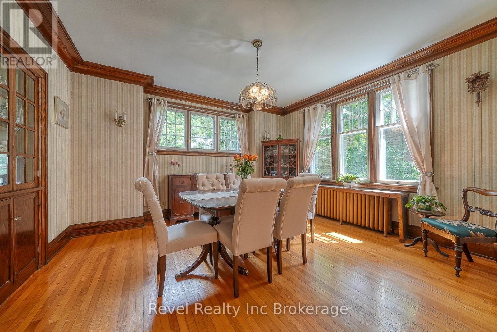140 Vansittart Avenue, Woodstock, Ontario  N4S 6E6 - Photo 16 - X12366489