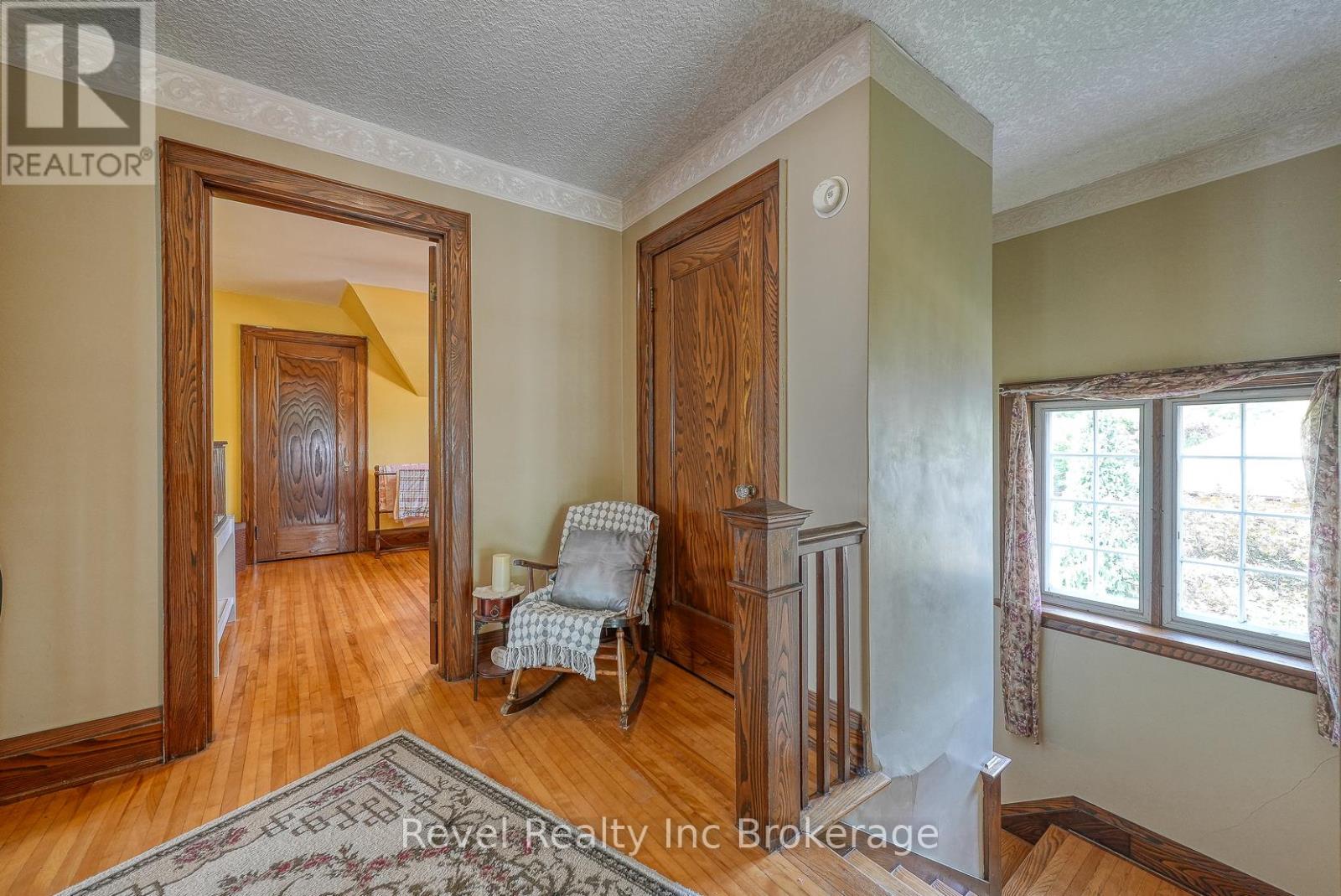 140 Vansittart Avenue, Woodstock, Ontario  N4S 6E6 - Photo 27 - X12366489