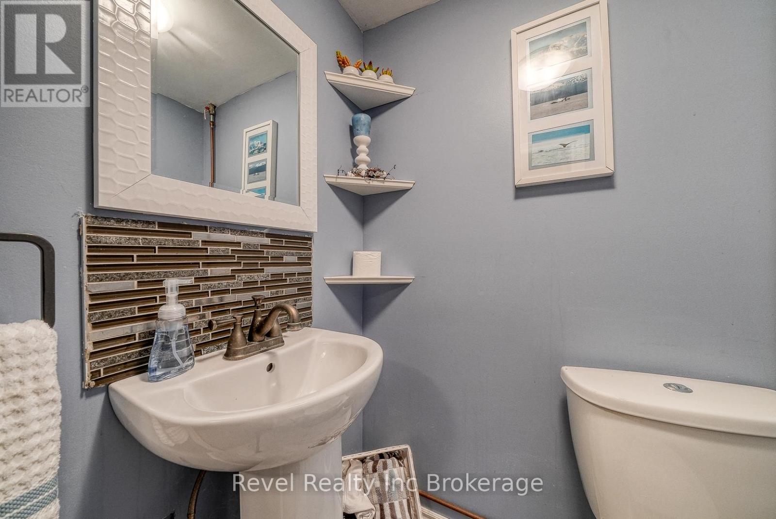 140 Vansittart Avenue, Woodstock, Ontario  N4S 6E6 - Photo 36 - X12366489