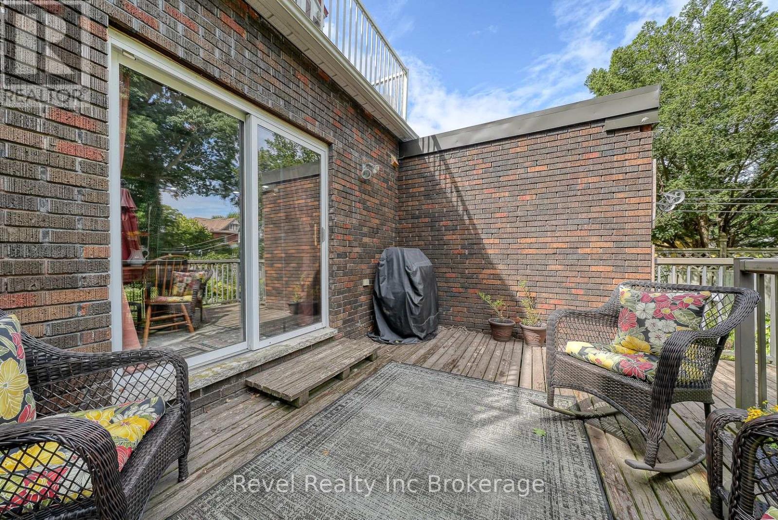 140 Vansittart Avenue, Woodstock, Ontario  N4S 6E6 - Photo 42 - X12366489