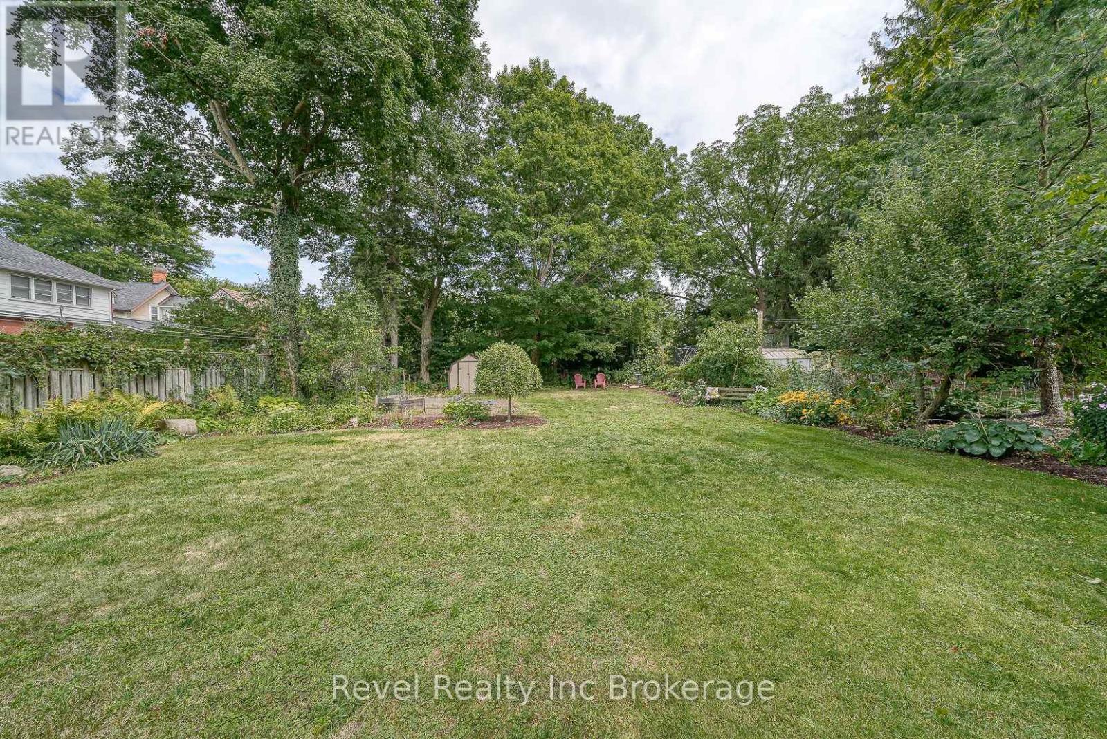 140 Vansittart Avenue, Woodstock, Ontario  N4S 6E6 - Photo 46 - X12366489