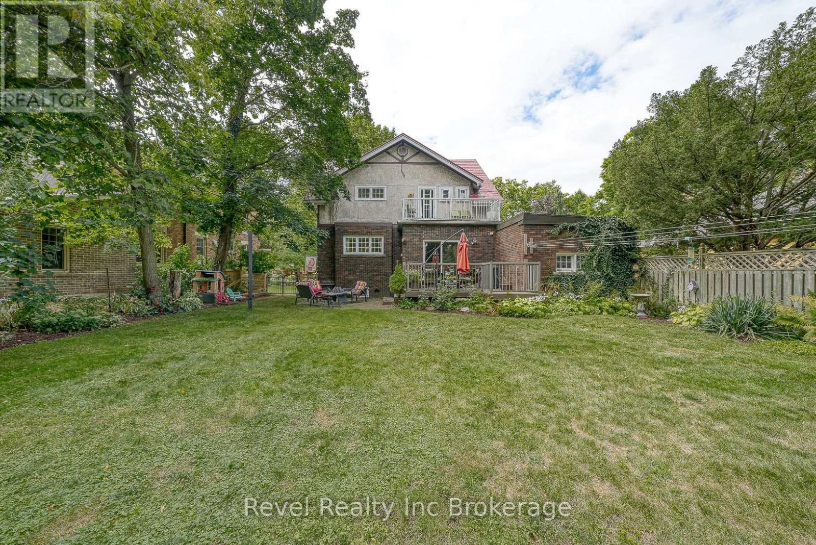 140 Vansittart Avenue, Woodstock, Ontario  N4S 6E6 - Photo 47 - X12366489