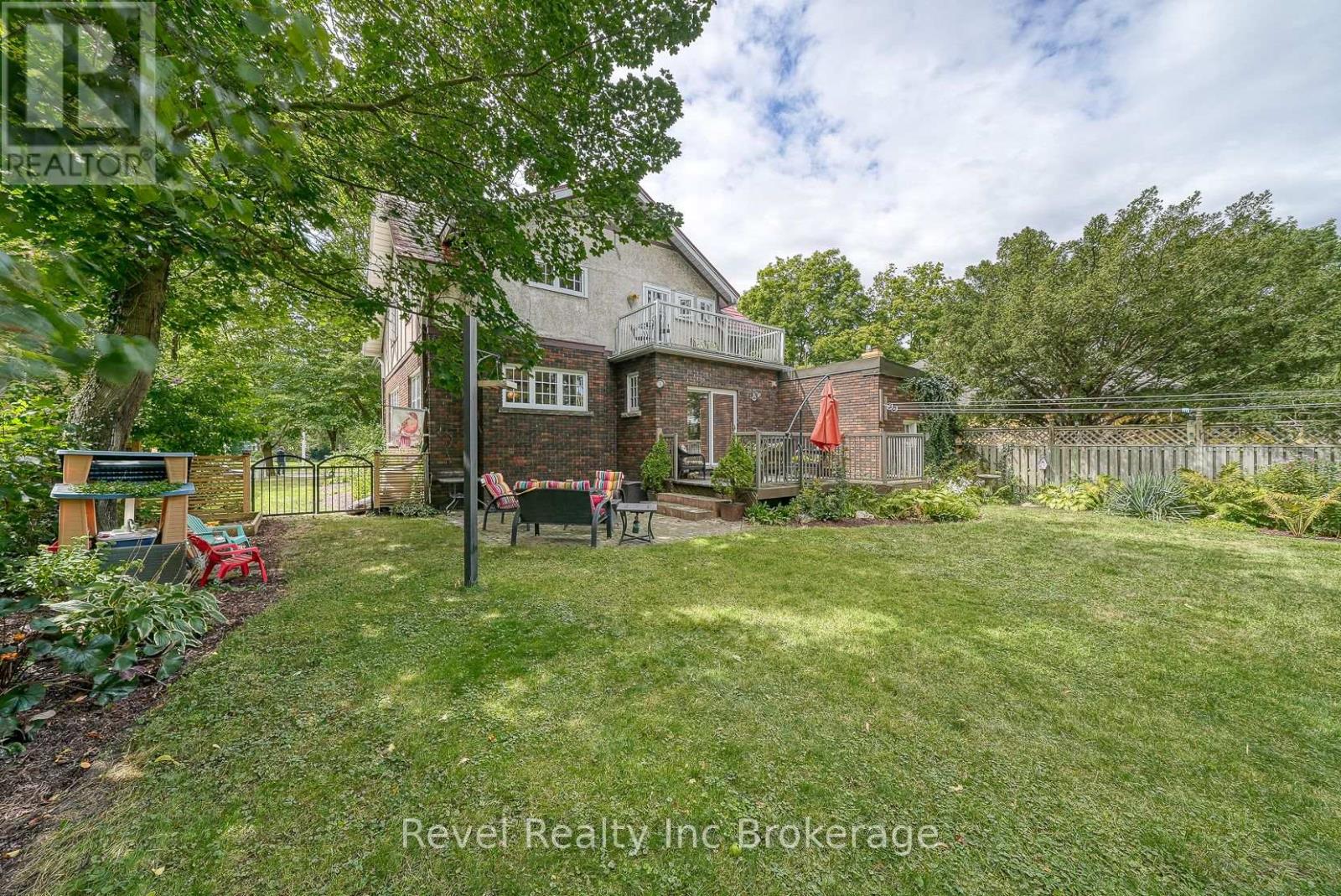 140 Vansittart Avenue, Woodstock, Ontario  N4S 6E6 - Photo 49 - X12366489