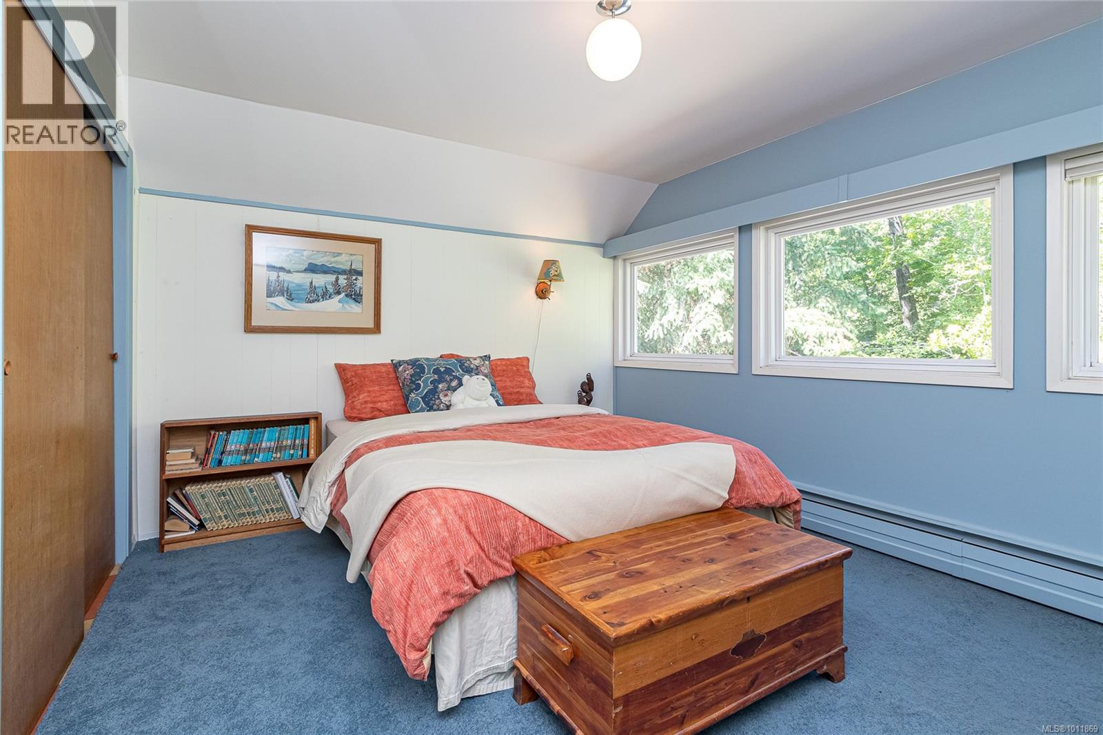 4664-4670 Spring Rd, Saanich, British Columbia  V9E 2B5 - Photo 30 - 1011869