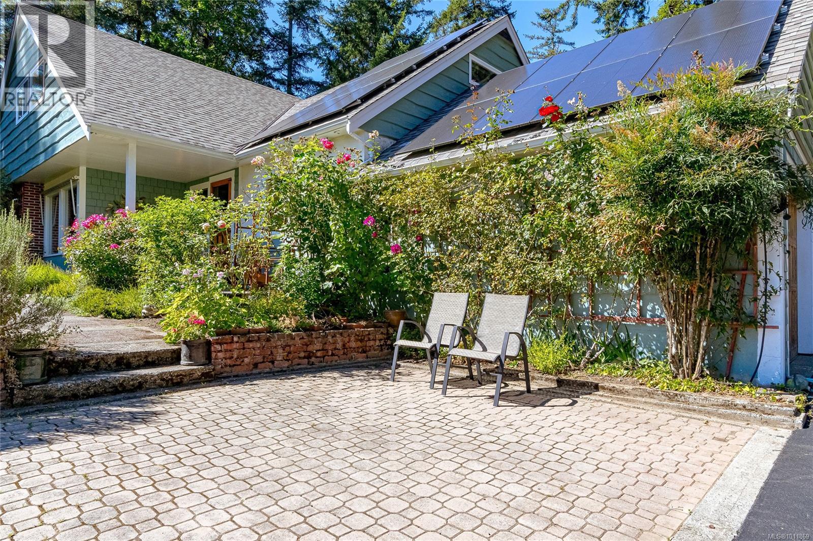 4664-4670 Spring Rd, Saanich, British Columbia  V9E 2B5 - Photo 41 - 1011869