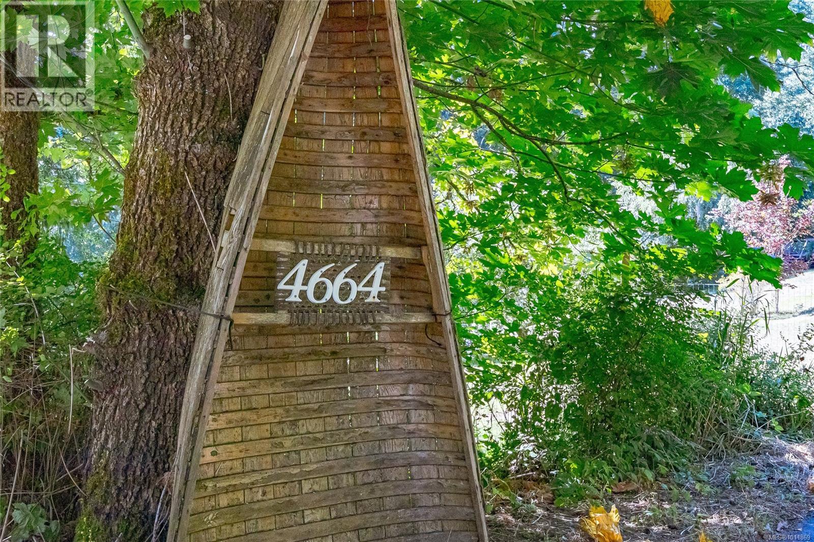 4664-4670 Spring Rd, Saanich, British Columbia  V9E 2B5 - Photo 65 - 1011869