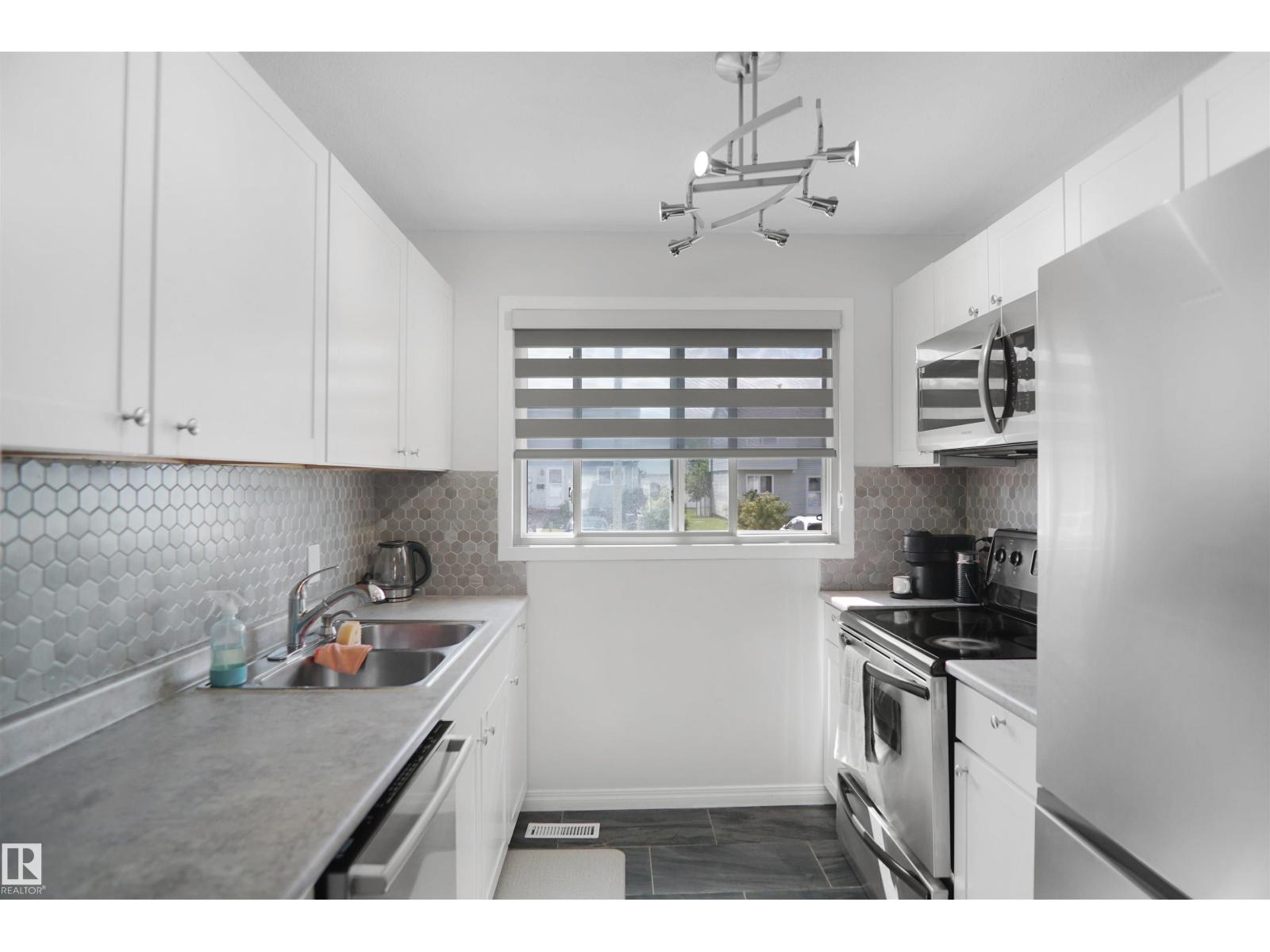 237 Dickinsfield Co Nw, Edmonton, Alberta  T5E 5V8 - Photo 14 - E4454844