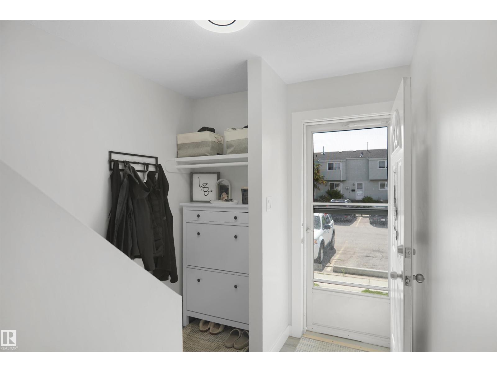 237 Dickinsfield Co Nw, Edmonton, Alberta  T5E 5V8 - Photo 5 - E4454844