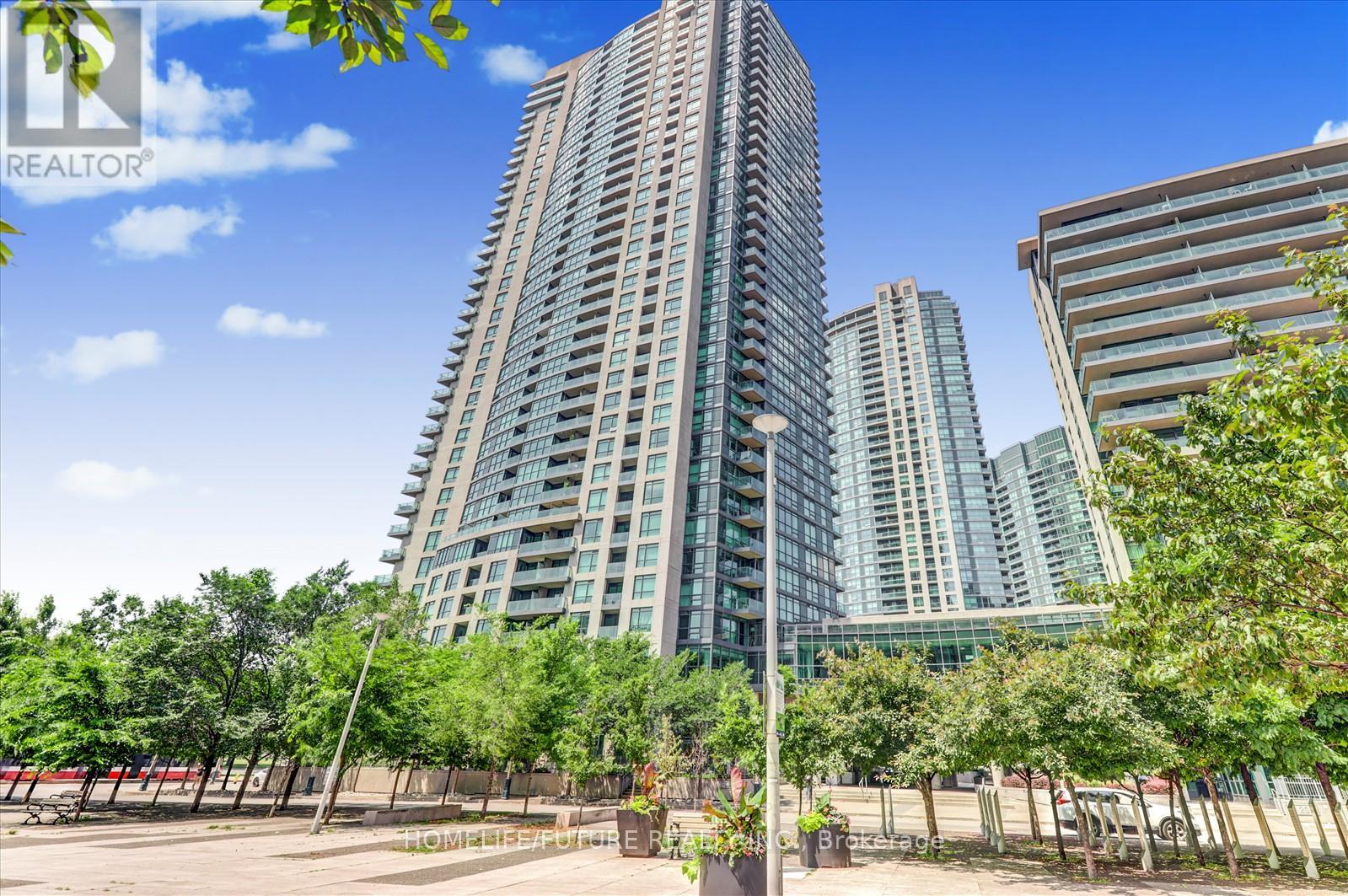 Property at 1011 - 215 FORT YORK BOULEVARD image 2