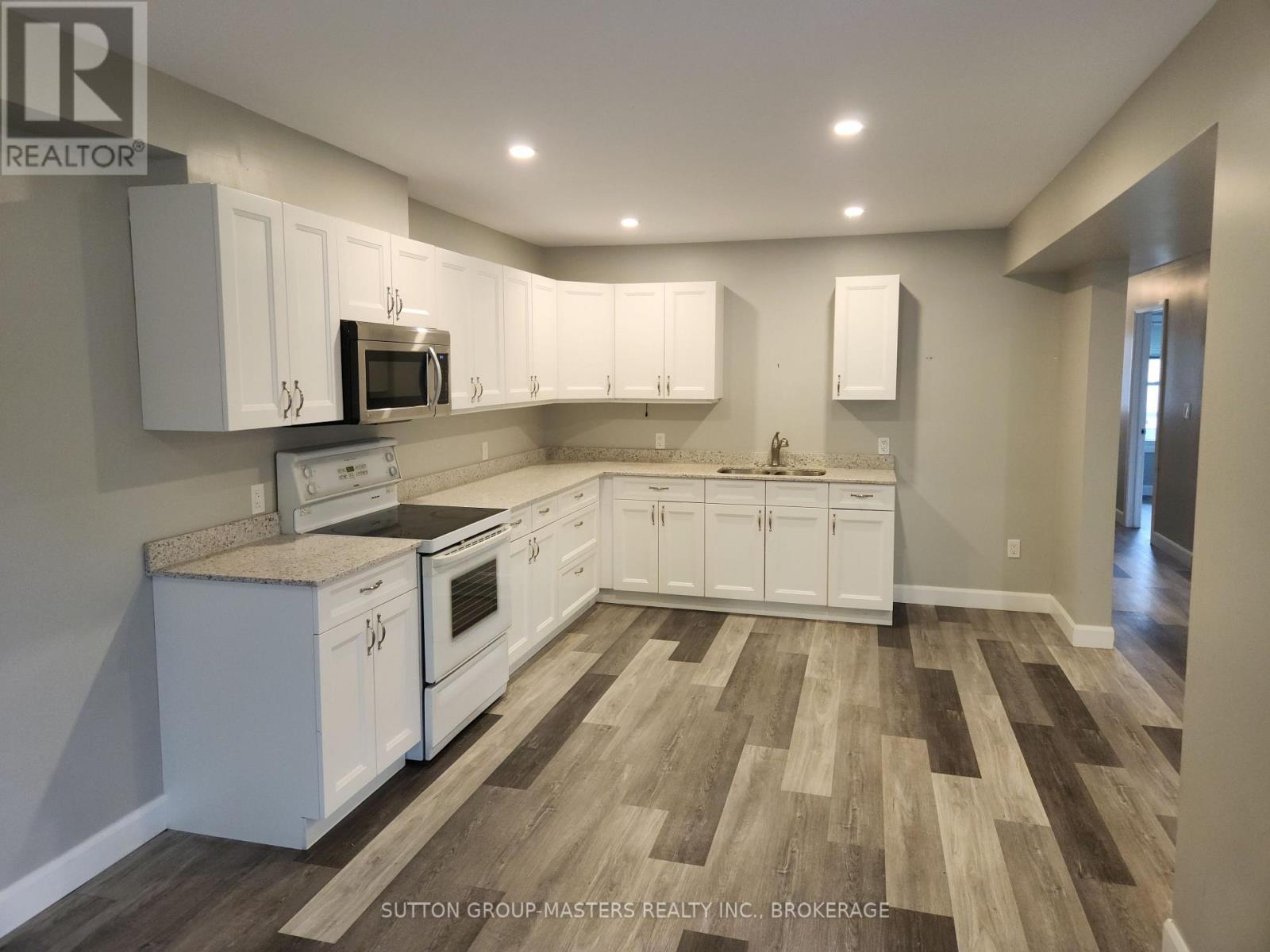 68 Hickory Street, Gananoque, Ontario  K7G 2P5 - Photo 12 - X12366604