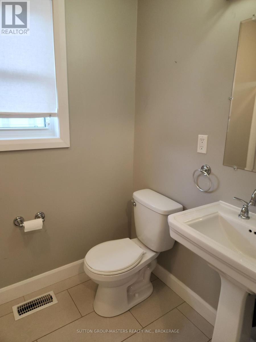 68 Hickory Street, Gananoque, Ontario  K7G 2P5 - Photo 20 - X12366604