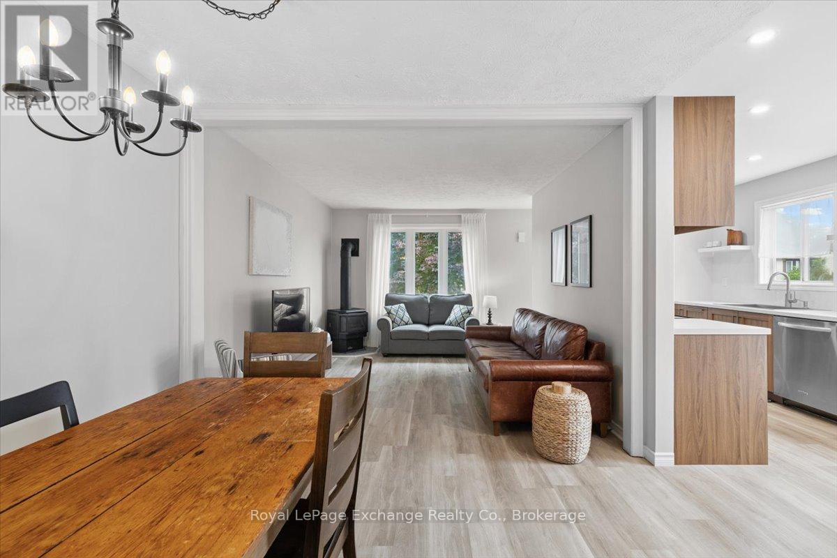 283 Bricker Street, Saugeen Shores, Ontario  N0H 2C1 - Photo 11 - X12366567