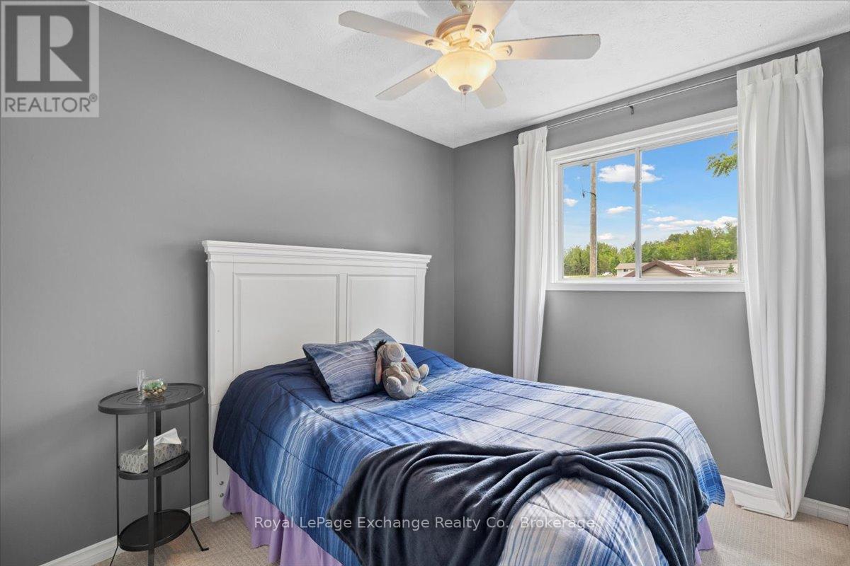 283 Bricker Street, Saugeen Shores, Ontario  N0H 2C1 - Photo 15 - X12366567