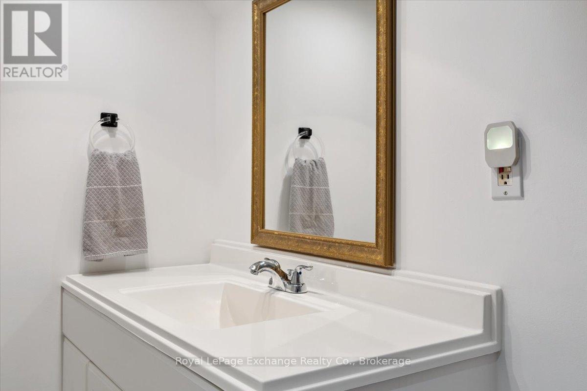 283 Bricker Street, Saugeen Shores, Ontario  N0H 2C1 - Photo 22 - X12366567