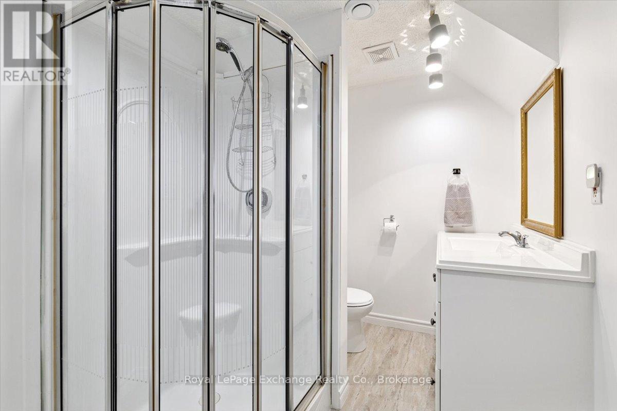 283 Bricker Street, Saugeen Shores, Ontario  N0H 2C1 - Photo 23 - X12366567