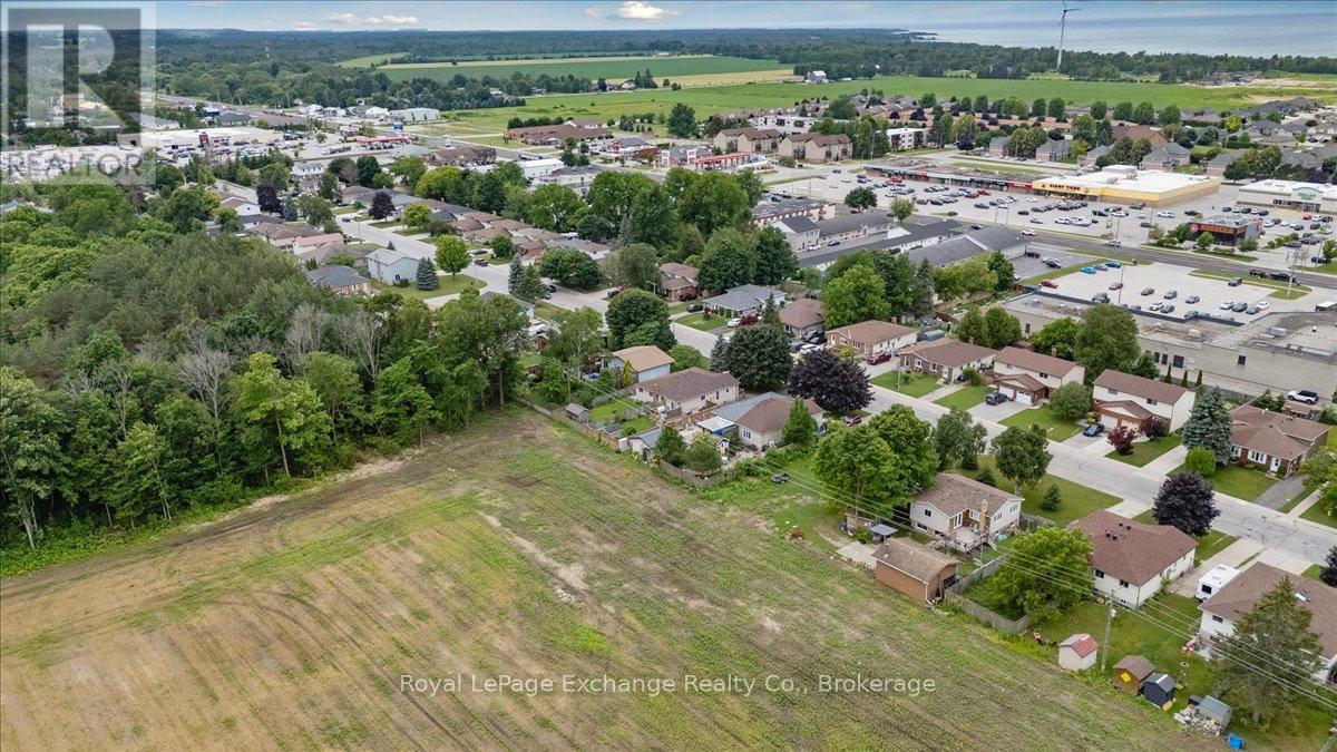 283 Bricker Street, Saugeen Shores, Ontario  N0H 2C1 - Photo 32 - X12366567