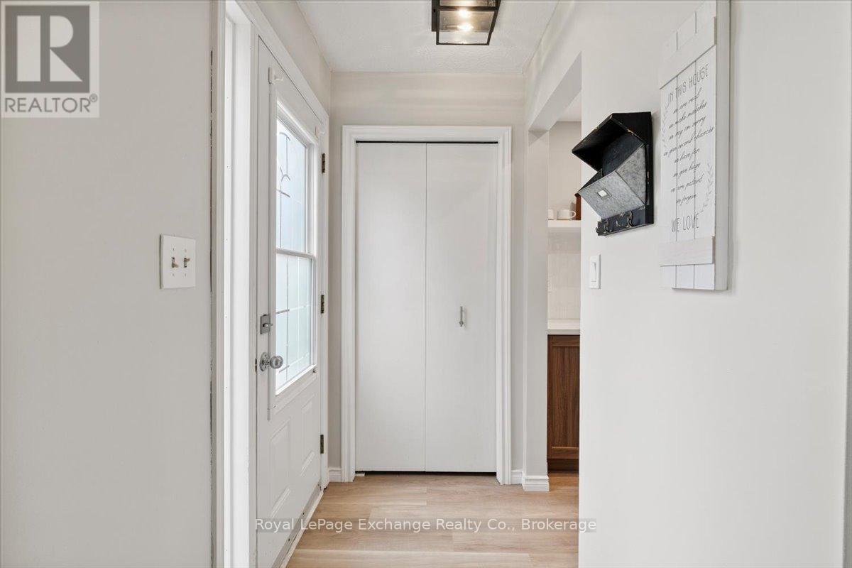 283 Bricker Street, Saugeen Shores, Ontario  N0H 2C1 - Photo 5 - X12366567