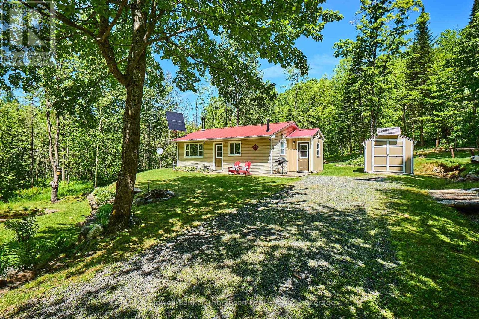 1022 Upper Walker Lake Road, Lake Of Bays, Ontario  P1H 2J6 - Photo 2 - X12366587