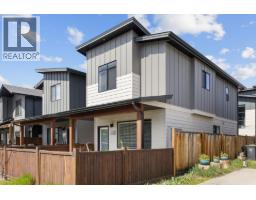 728 Coopland Crescent, kelowna, British Columbia