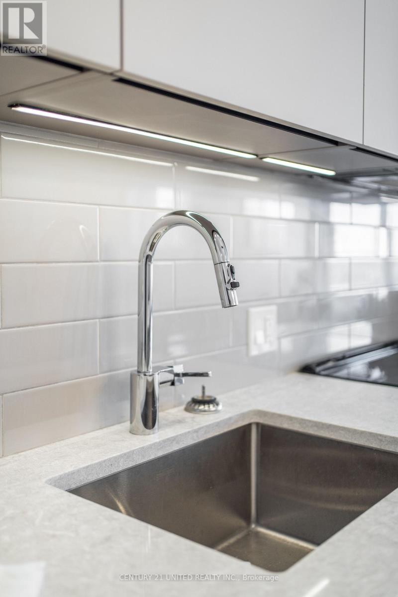 605 - 195 Hunter Street E, Peterborough, Ontario  K9H 1G9 - Photo 6 - X12366551