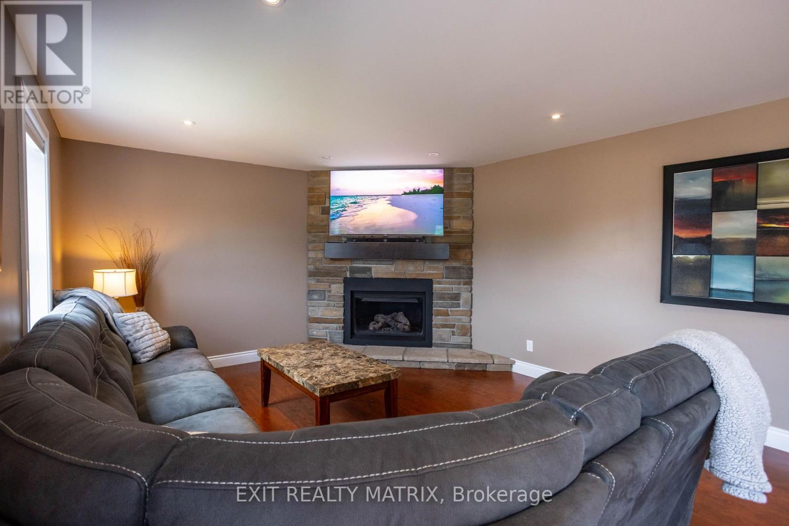 3427 Delaney Street, North Stormont, Ontario  K0C 1V0 - Photo 11 - X12366534