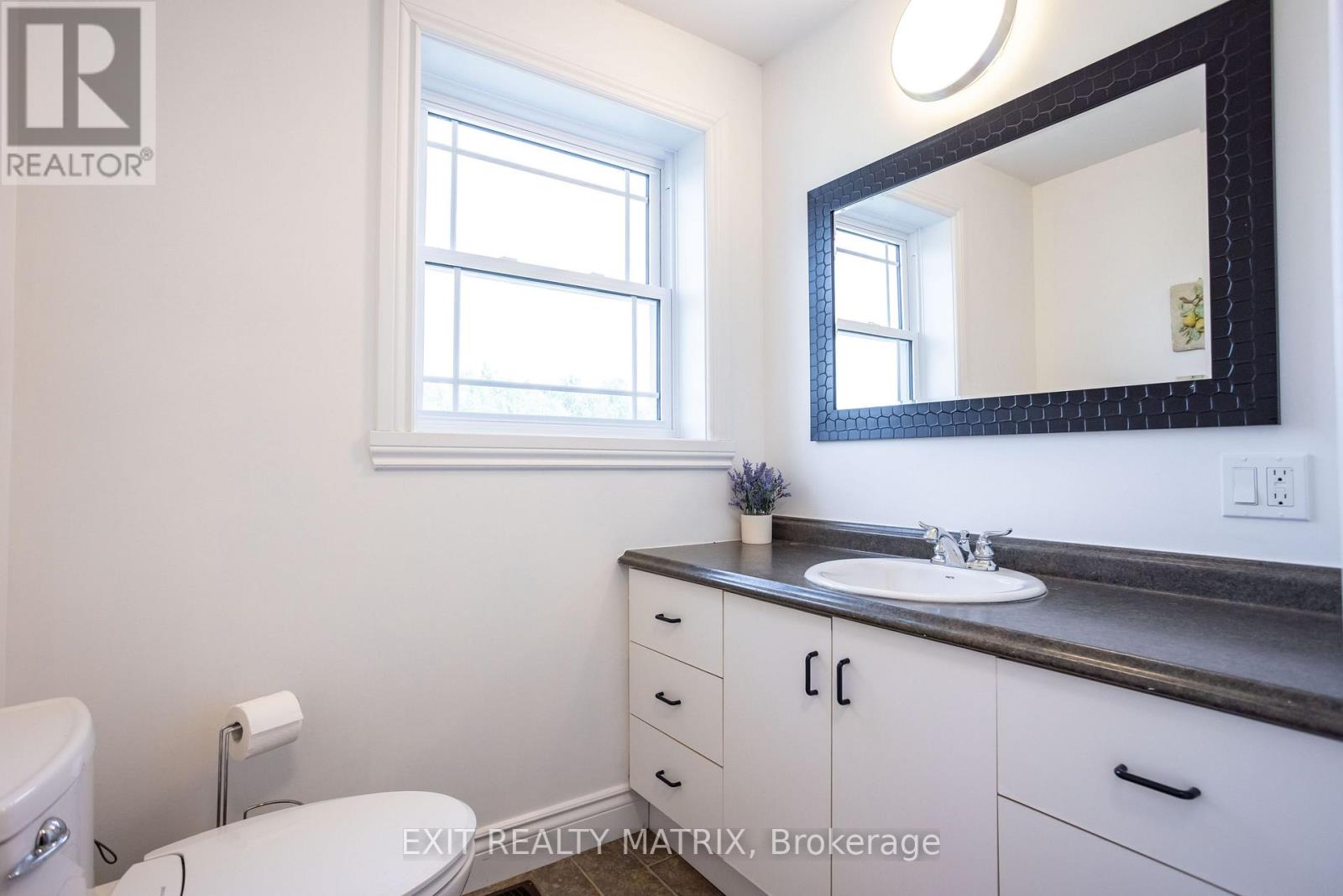 3427 Delaney Street, North Stormont, Ontario  K0C 1V0 - Photo 22 - X12366534