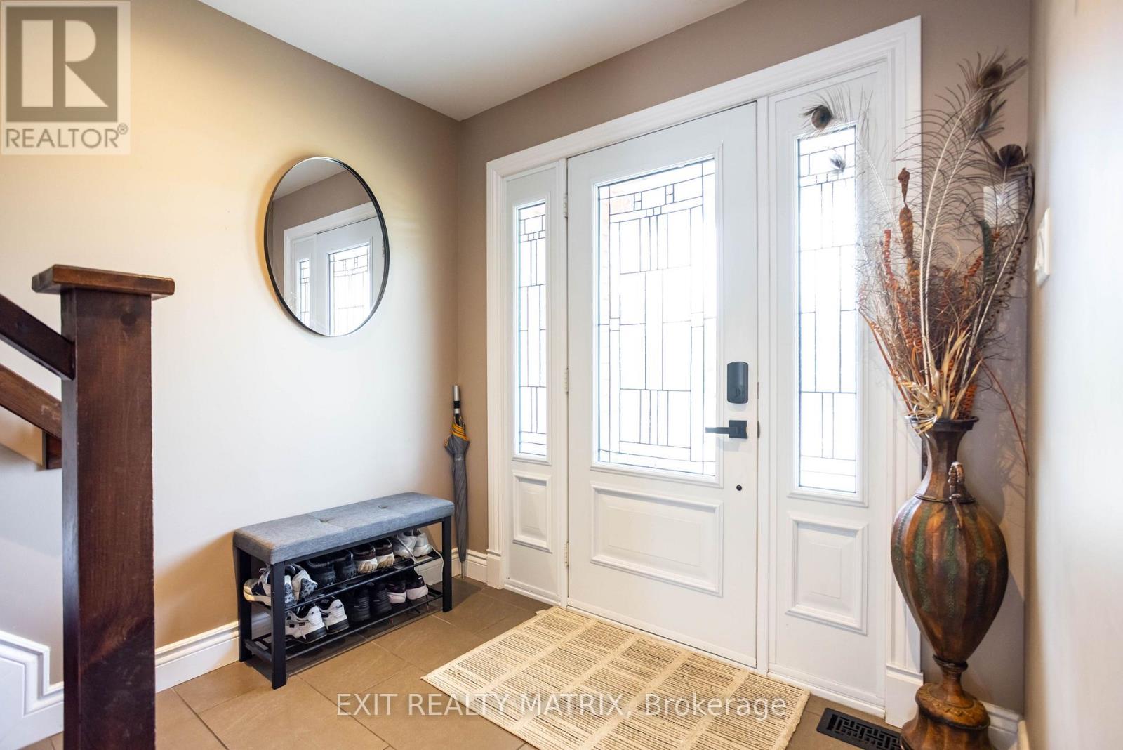 3427 Delaney Street, North Stormont, Ontario  K0C 1V0 - Photo 3 - X12366534
