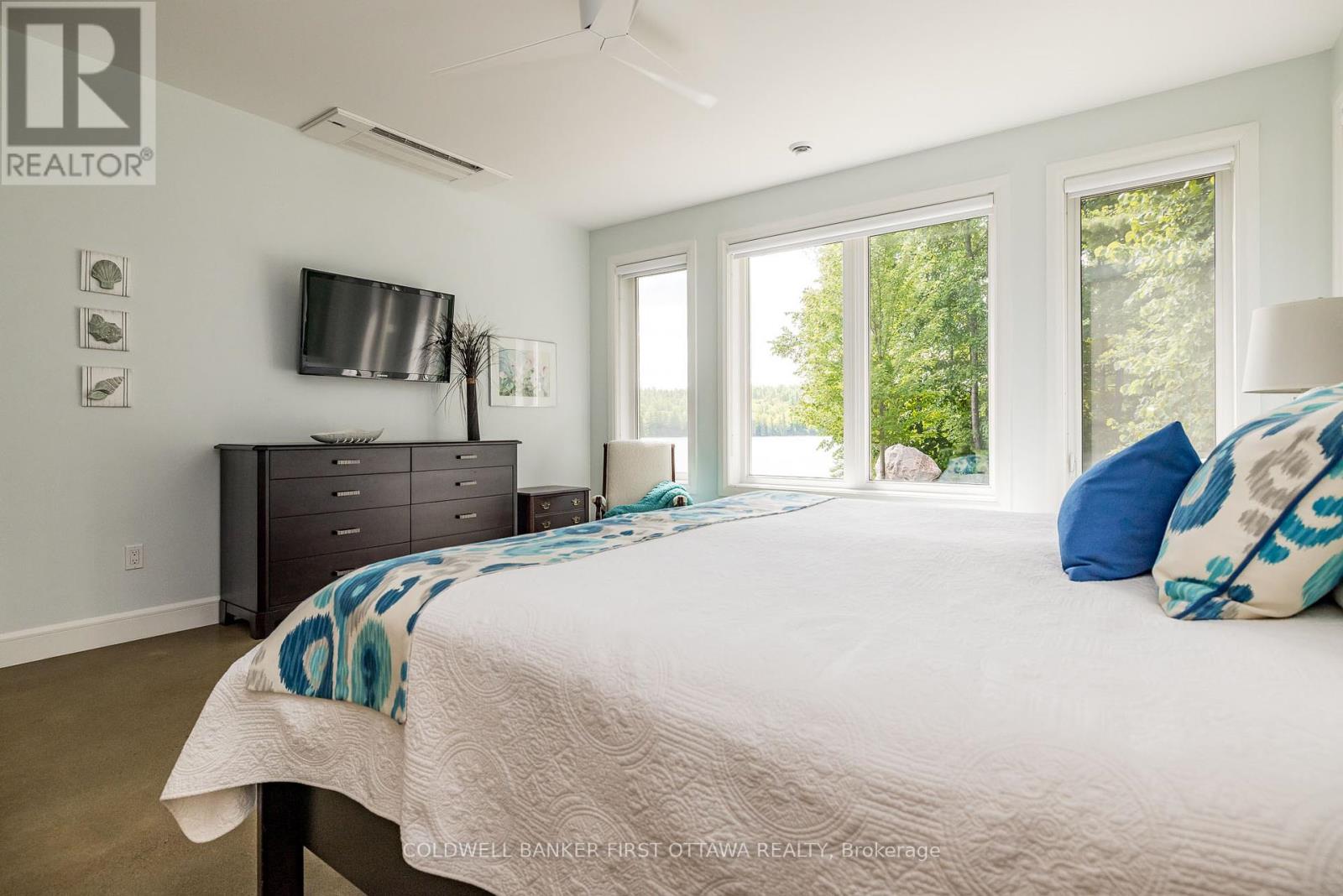36 Cub Scout Crescent, Greater Madawaska, Ontario  K0J 1H0 - Photo 24 - X12366540