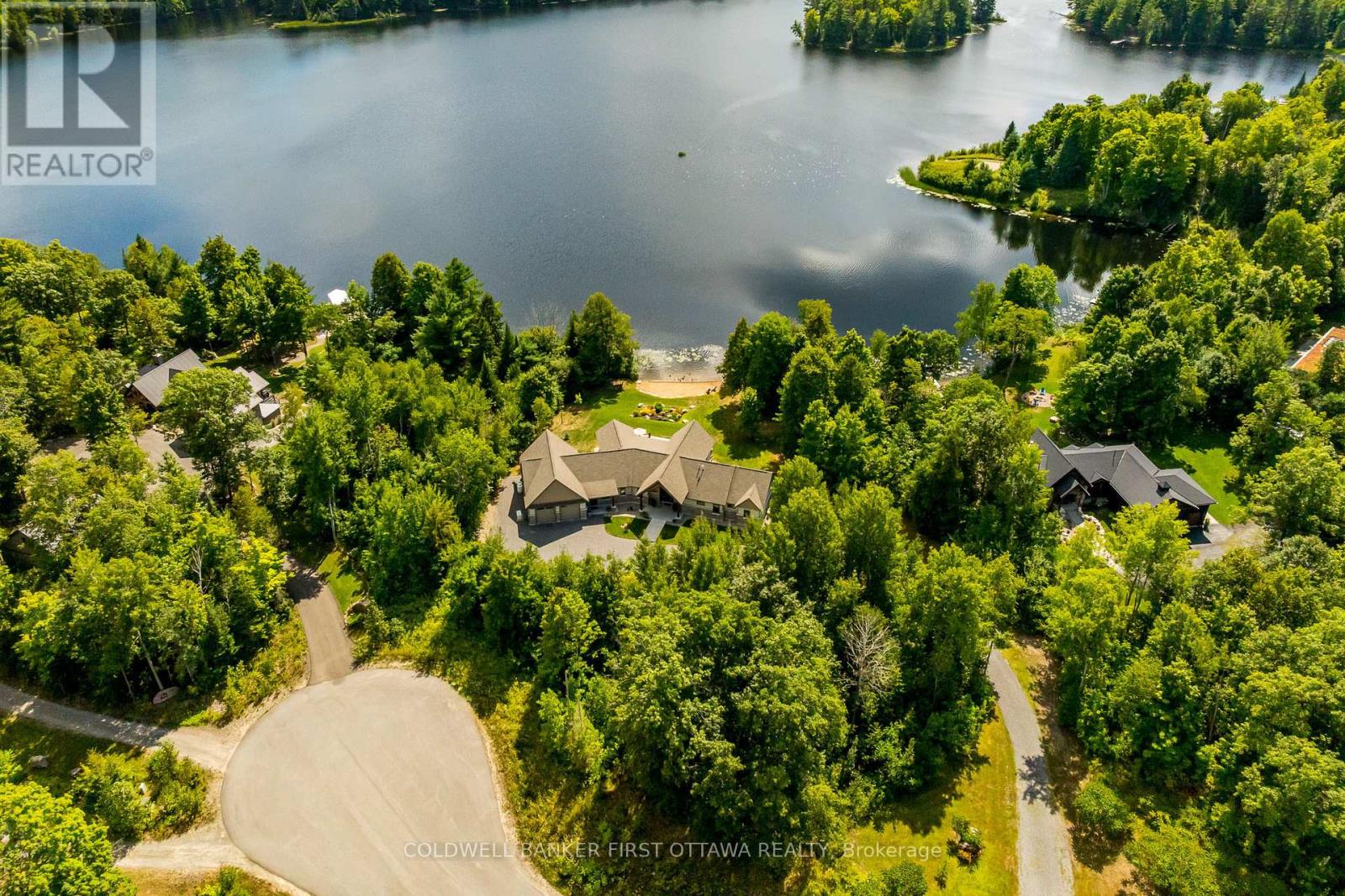36 Cub Scout Crescent, Greater Madawaska, Ontario  K0J 1H0 - Photo 3 - X12366540