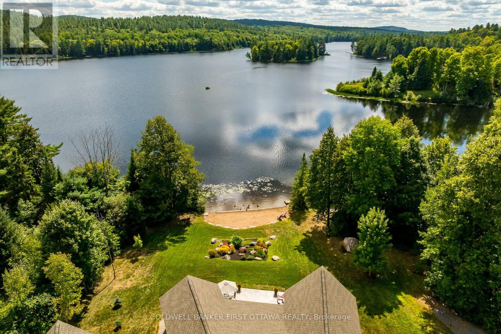 36 Cub Scout Crescent, Greater Madawaska, Ontario  K0J 1H0 - Photo 37 - X12366540