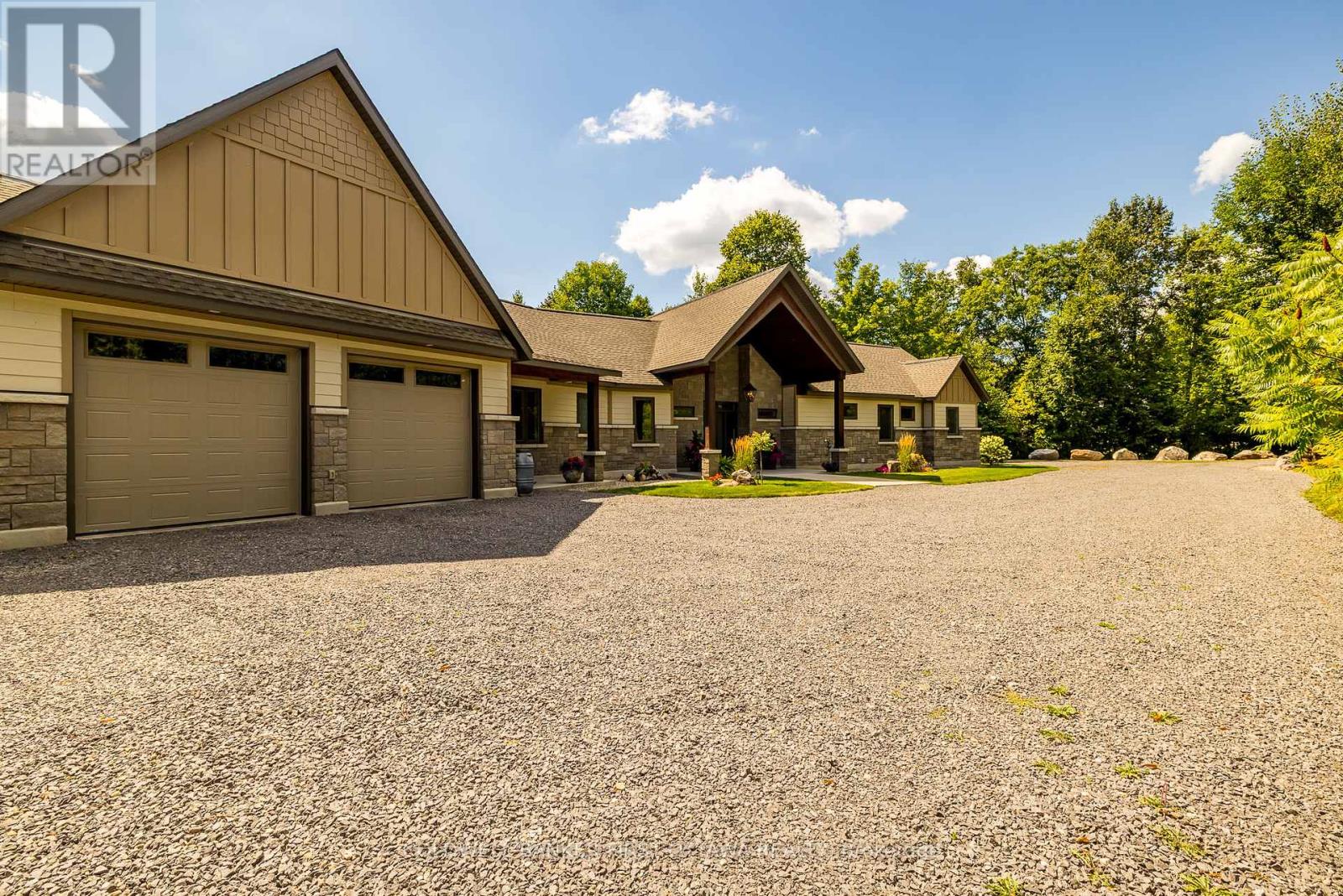 36 Cub Scout Crescent, Greater Madawaska, Ontario  K0J 1H0 - Photo 6 - X12366540