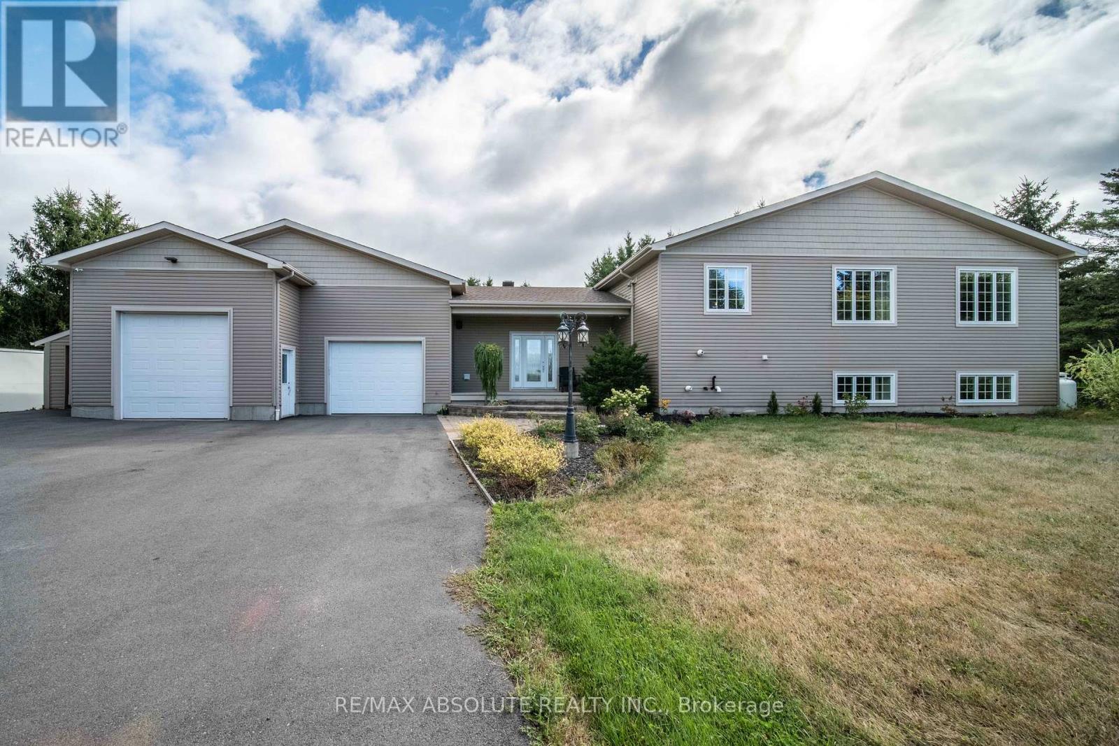 Property at 735 ST THOMAS ROAD image 1