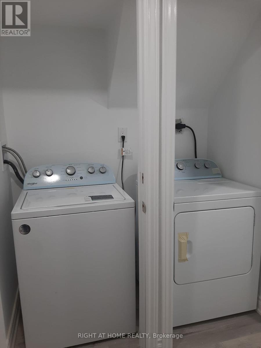 Studio 2 - 3222 Trelawny Circle, Mississauga, Ontario  L5N 5G5 - Photo 8 - W12366442