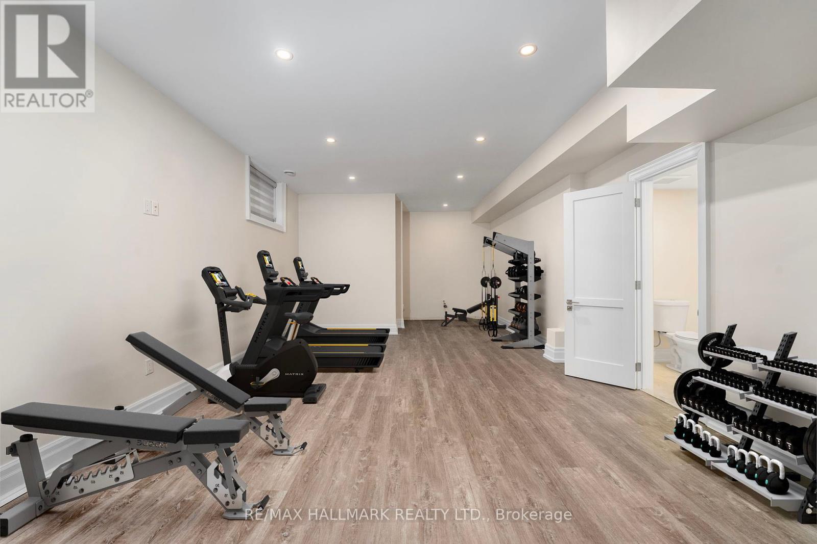 1164 Bridge Road, Oakville, Ontario  L6L 2C1 - Photo 23 - W12366465