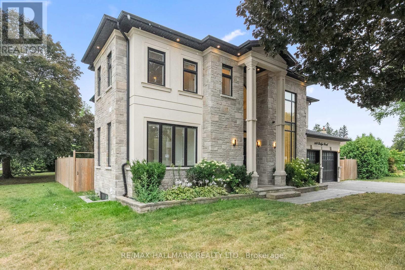 1164 Bridge Road, Oakville, Ontario  L6L 2C1 - Photo 30 - W12366465