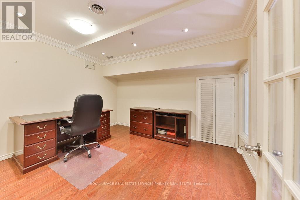 26 - 2861 Sherwood Heights Drive, Oakville, Ontario  L6J 7K1 - Photo 19 - W12366473