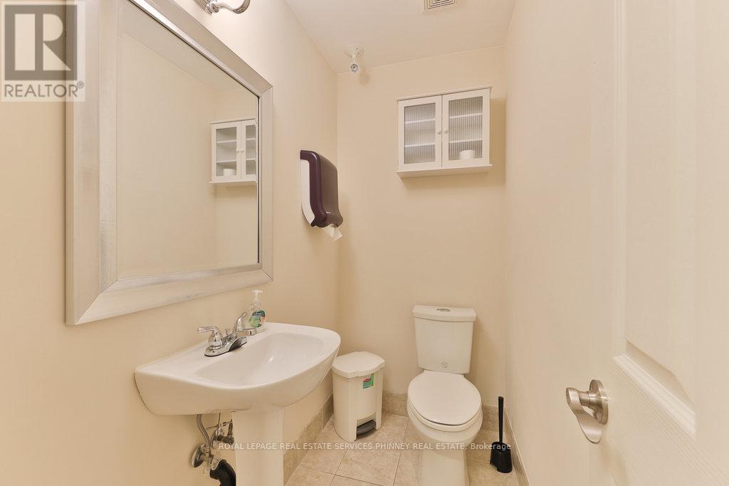 26 - 2861 Sherwood Heights Drive, Oakville, Ontario  L6J 7K1 - Photo 23 - W12366473