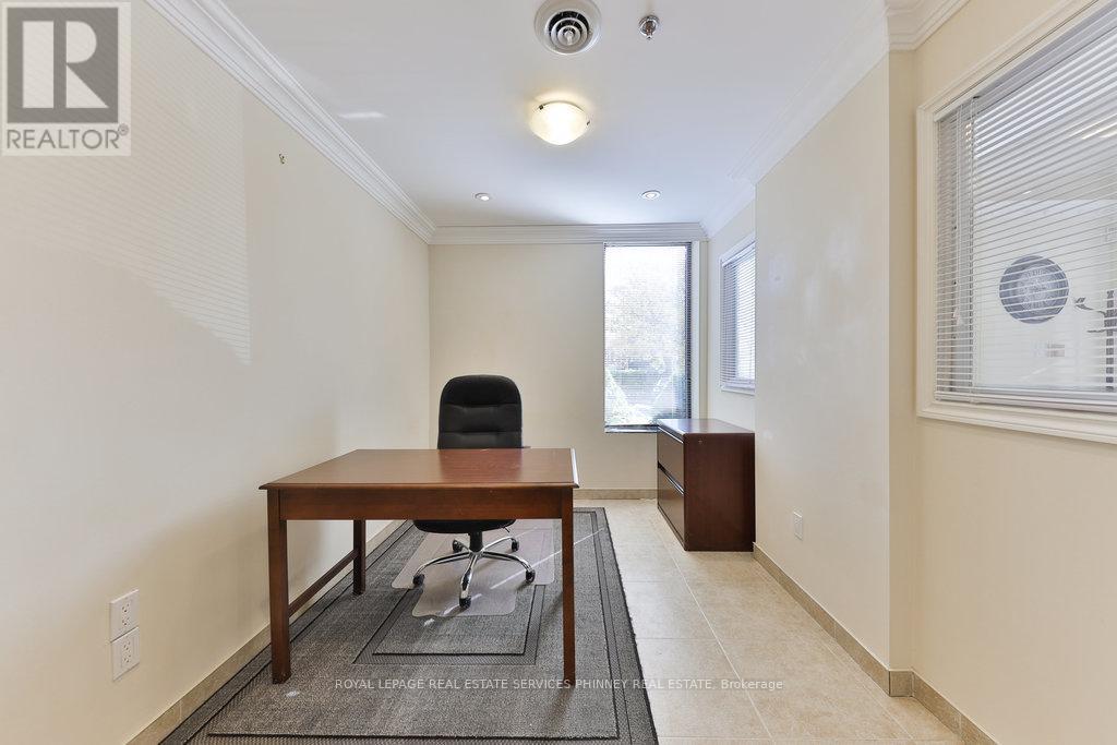 26 - 2861 Sherwood Heights Drive, Oakville, Ontario  L6J 7K1 - Photo 8 - W12366473