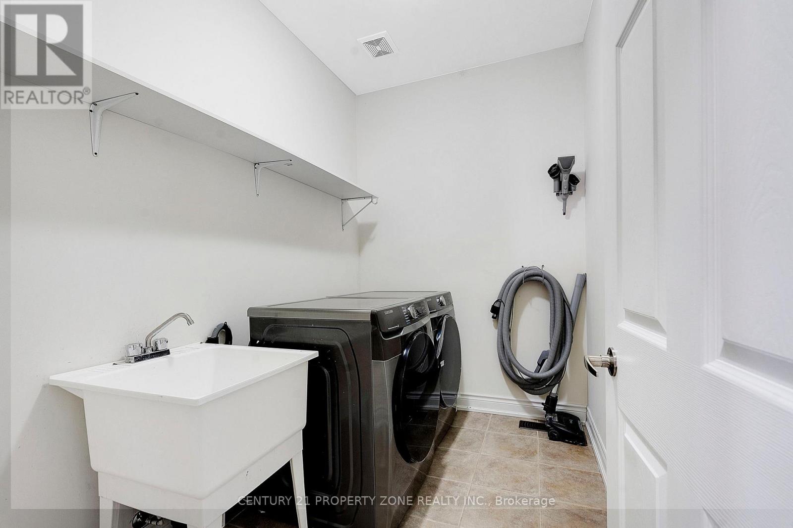 5198 Adobe Court, Mississauga, Ontario  L5M 8C3 - Photo 35 - W12366476