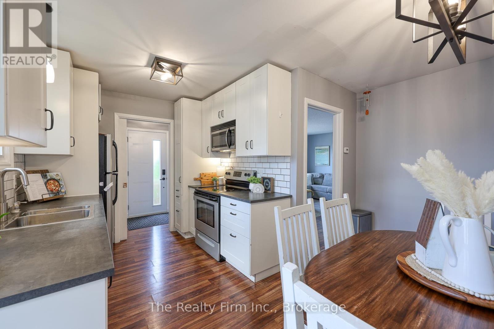 206 Charles Street E, Ingersoll, Ontario  N5C 1K4 - Photo 21 - X12366586