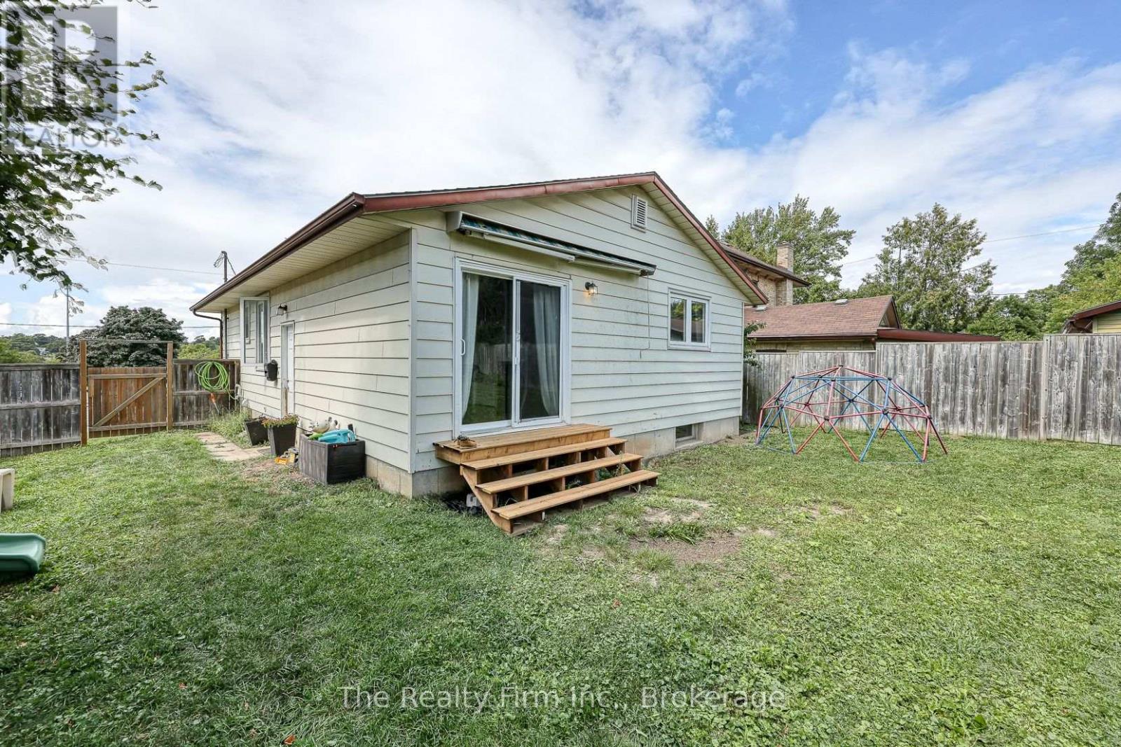 206 Charles Street E, Ingersoll, Ontario  N5C 1K4 - Photo 39 - X12366586