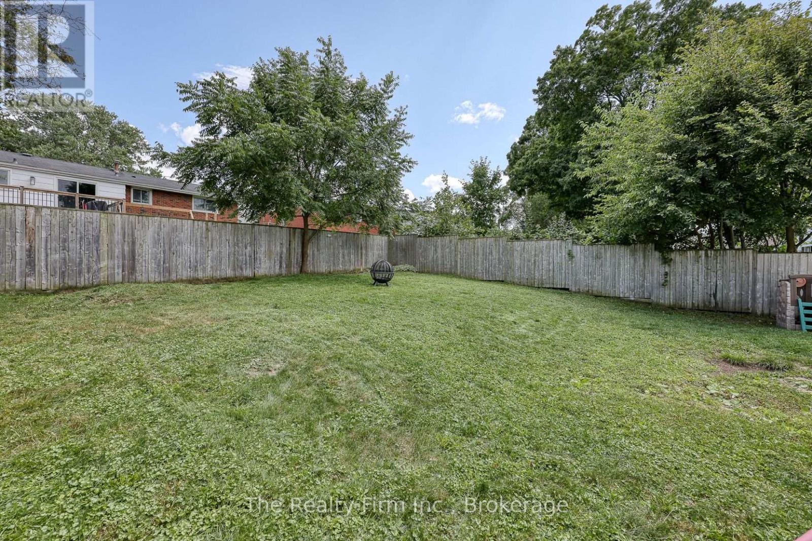 206 Charles Street E, Ingersoll, Ontario  N5C 1K4 - Photo 43 - X12366586